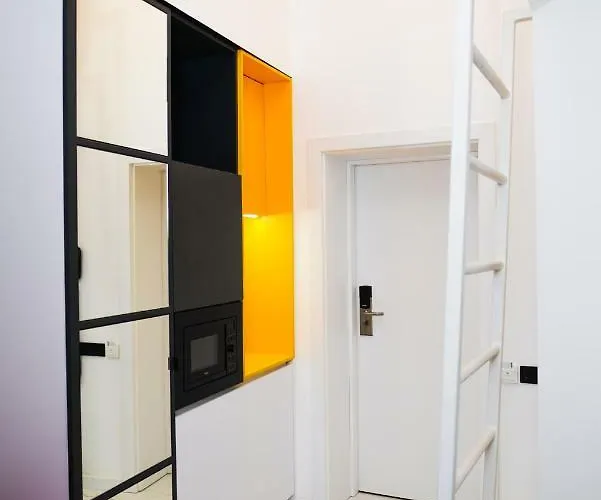 Apartahotel Cities Gallery 3*