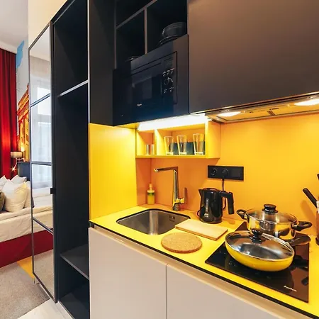 Cities Gallery Aparthotel Lviv
